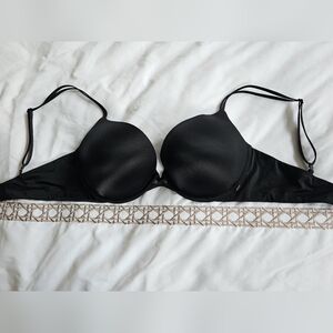 Victorias Secret Push-up Bra 36D